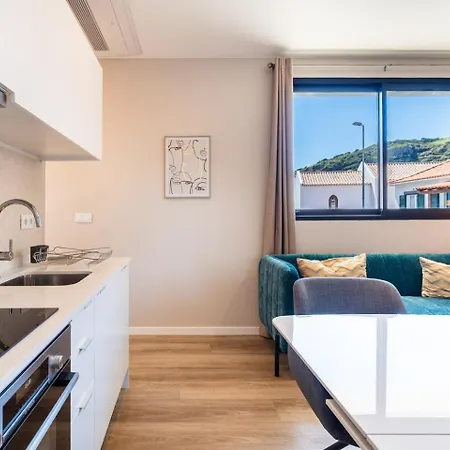 Guestready - Steps From • Champagne Pool Machico (Madeira)